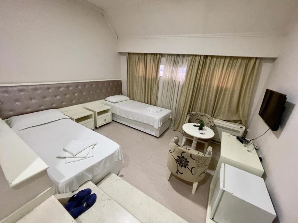 Select City Center Hotel Tirana Extérieur photo