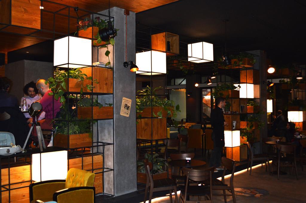 Select City Center Hotel Tirana Extérieur photo