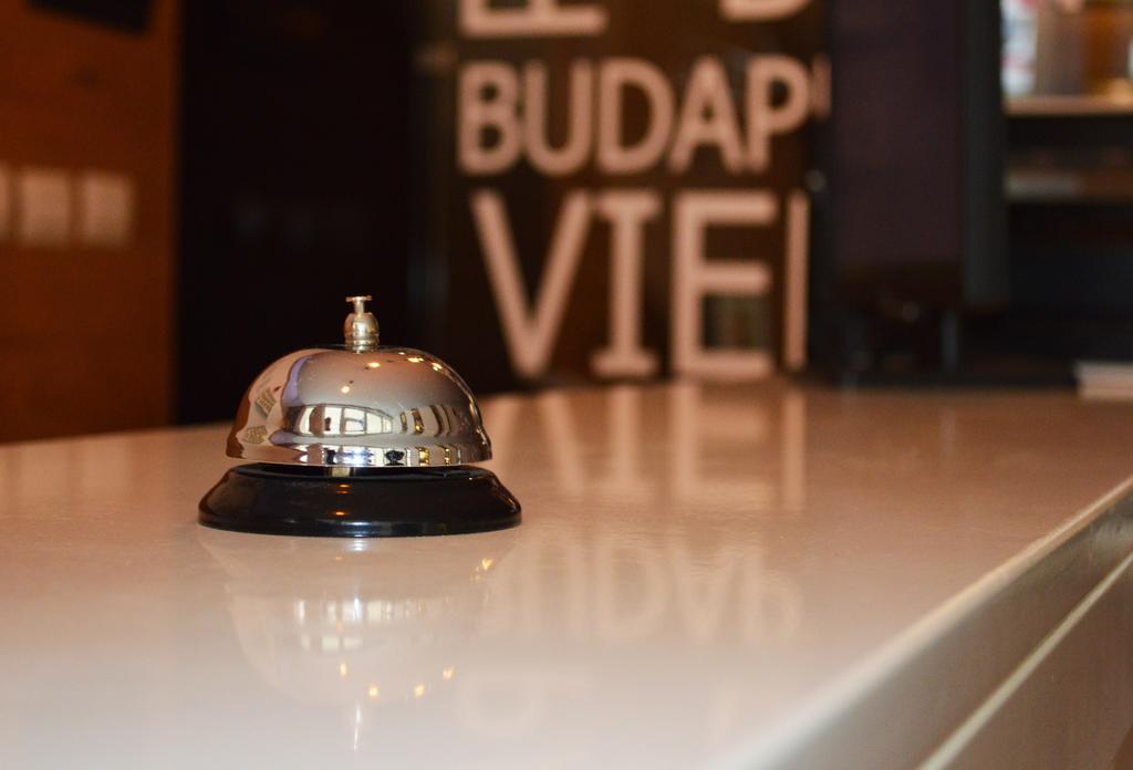Select City Center Hotel Tirana Extérieur photo