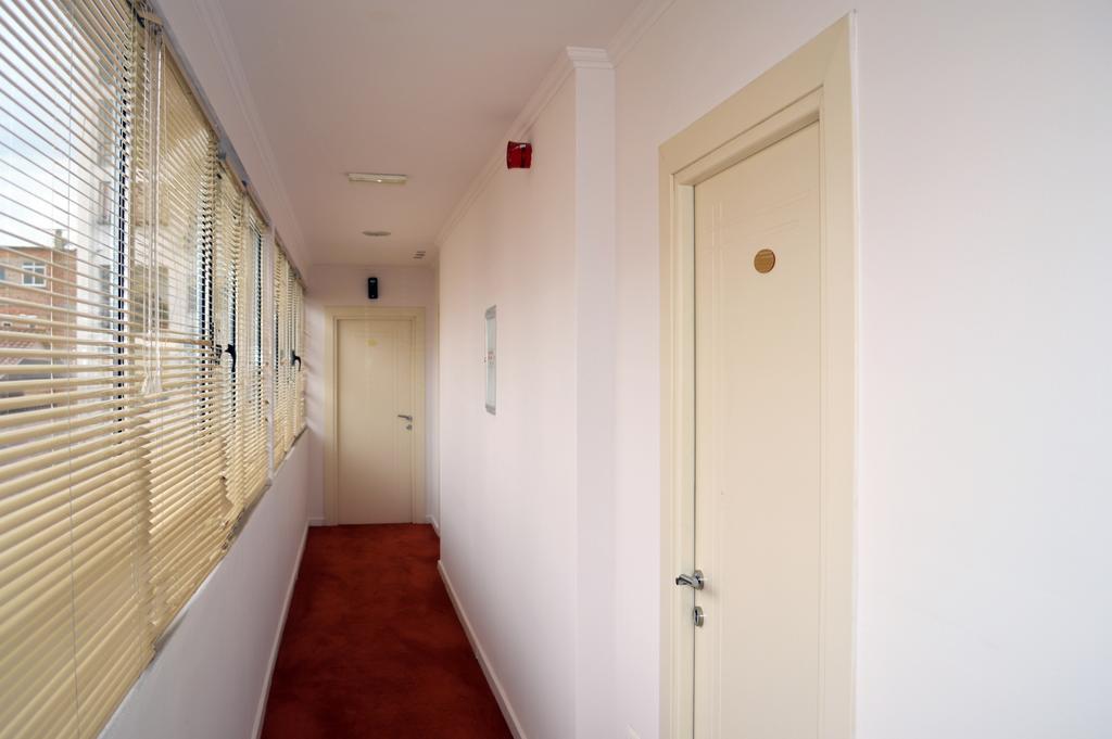 Select City Center Hotel Tirana Extérieur photo