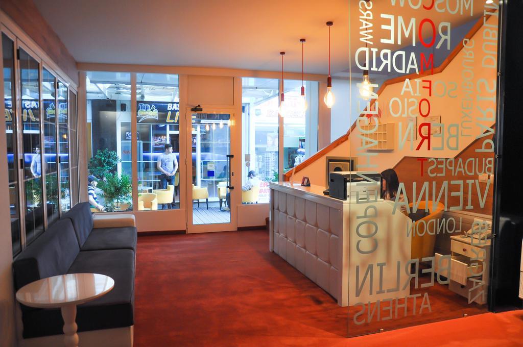Select City Center Hotel Tirana Extérieur photo